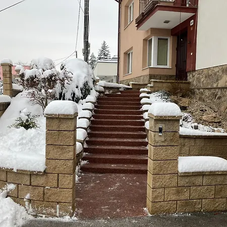 V Rodinnom Dome * Košice